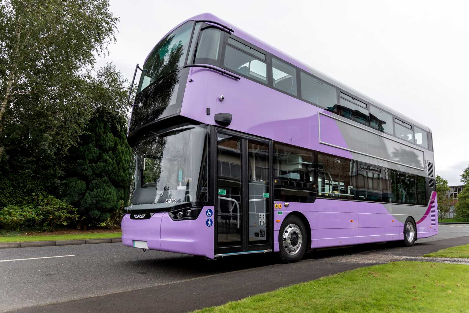 Wrightbus StreetDeck Electroliner.